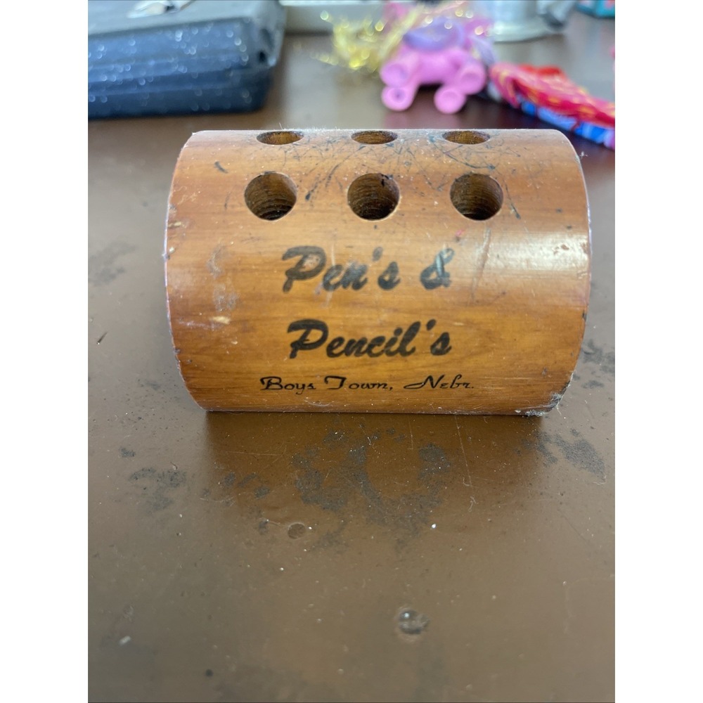 Vintage Collectible Souvenir Wood Pen & Pencil Holder‎ Boys Town Nebraska